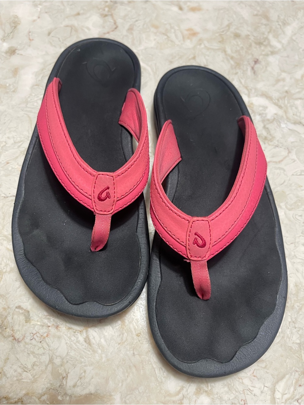 Olukai Ohana Coral Pink Flip Flop Sandals/ Thongs Sz 7
